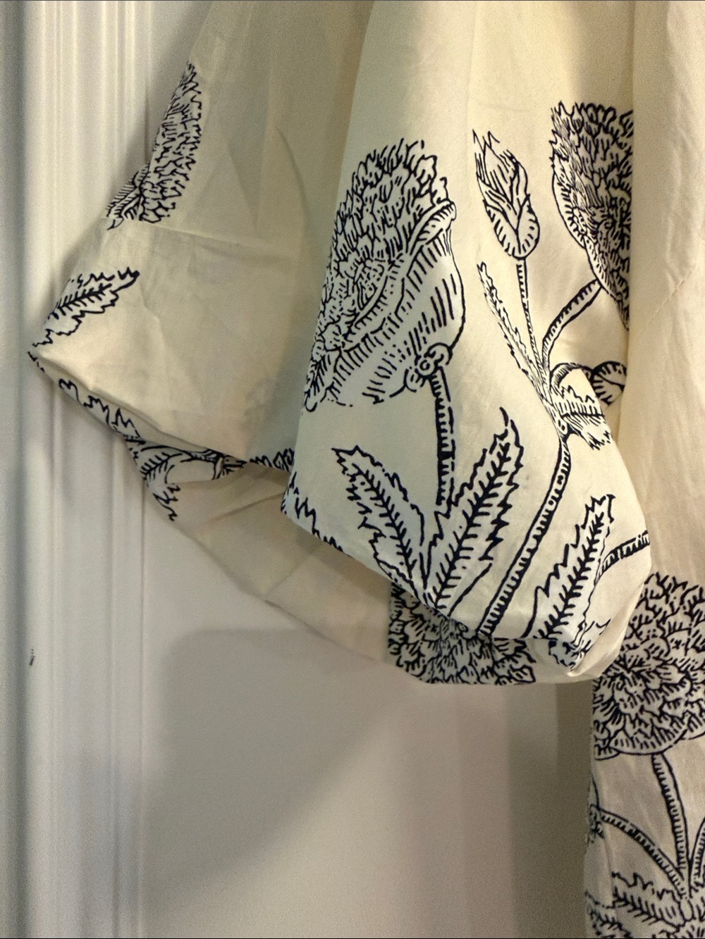 Umgee Cream Short-Sleeve Floral Button-Down Shirt - Picture 4 of 5